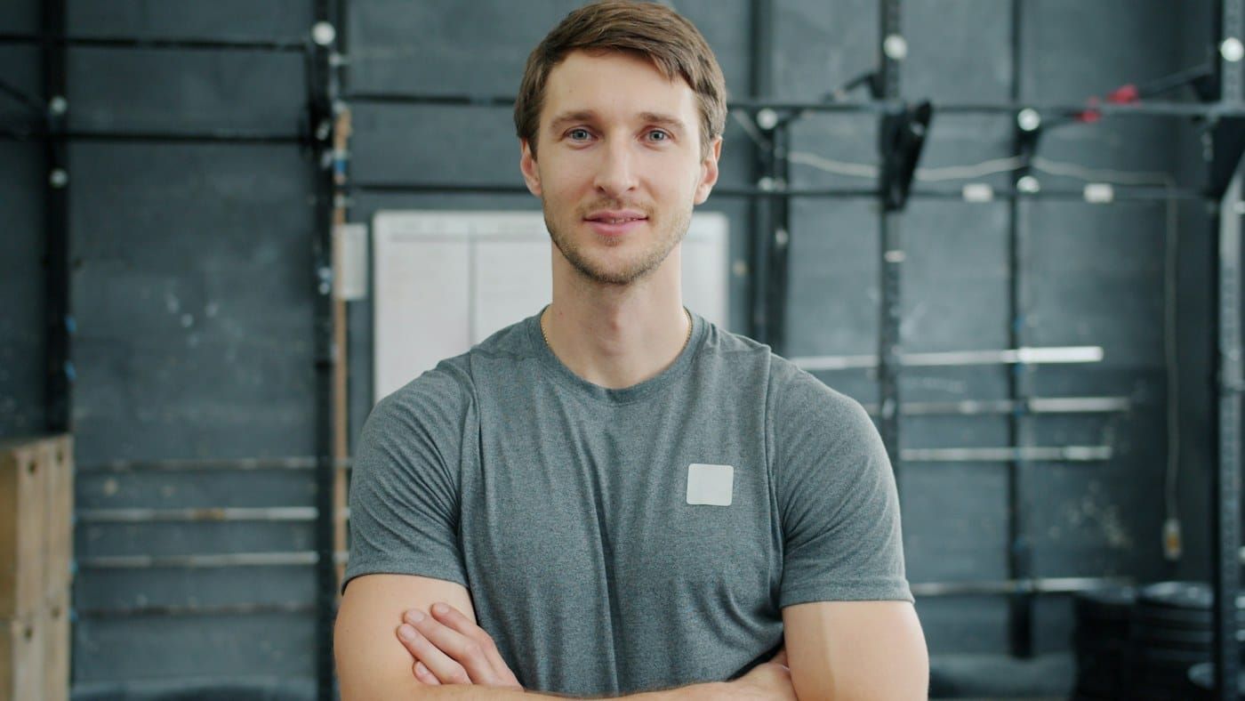 Personal trainer na academia (foto ilustrativa)